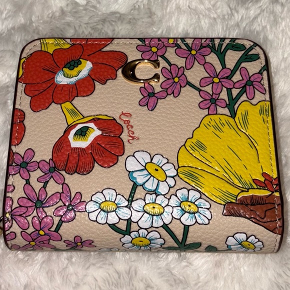 Coach Ivory Leather Embossed Floral Snap Bifold - Picture 1 of 7